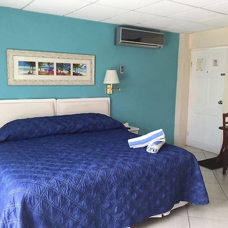 Southern Surf Beach Apartments Rockley ภายนอก รูปภาพ