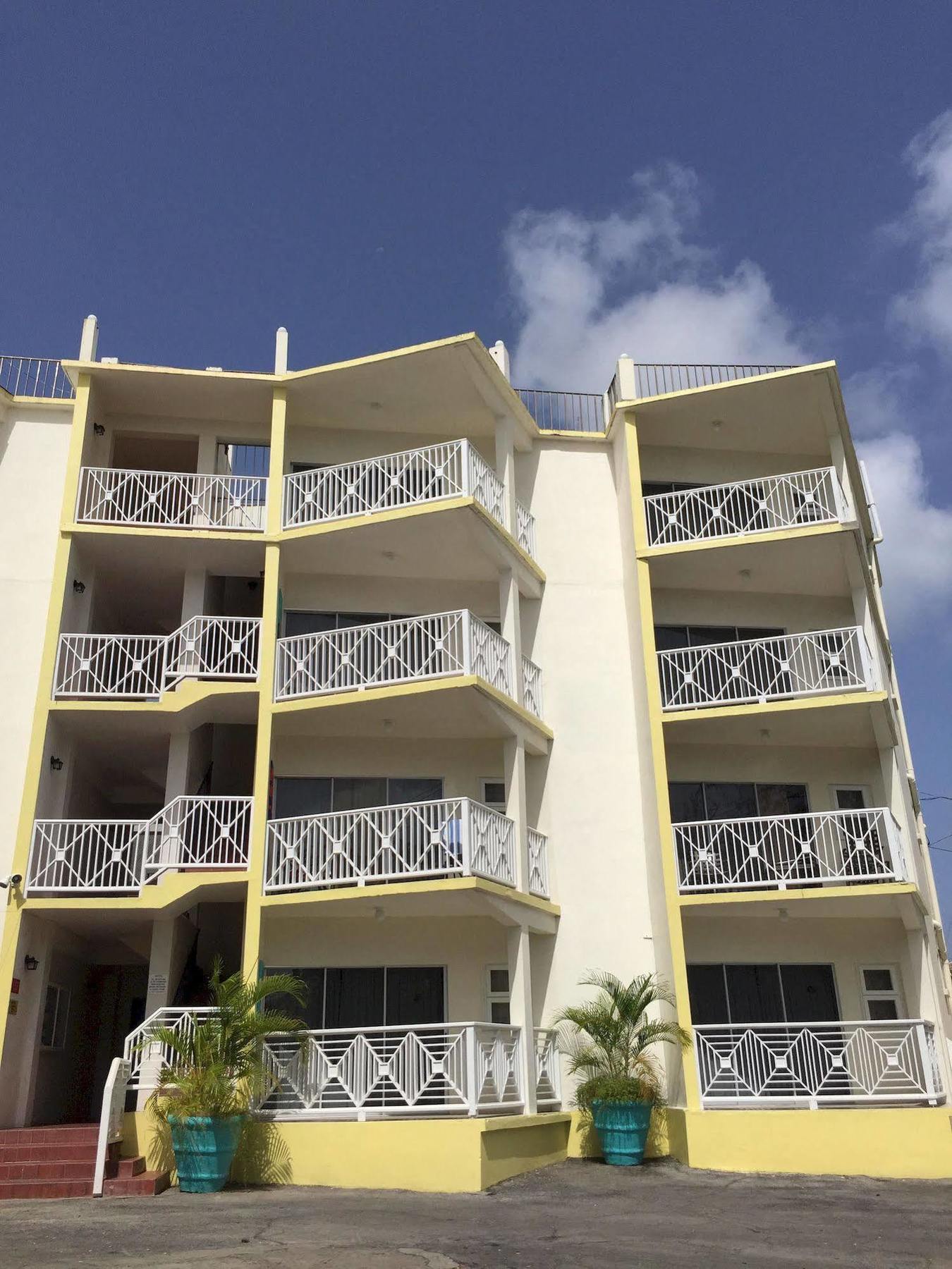 Southern Surf Beach Apartments Rockley ภายนอก รูปภาพ