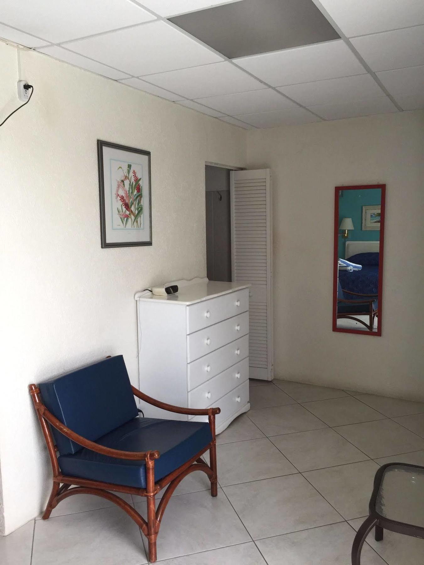 Southern Surf Beach Apartments Rockley ภายนอก รูปภาพ