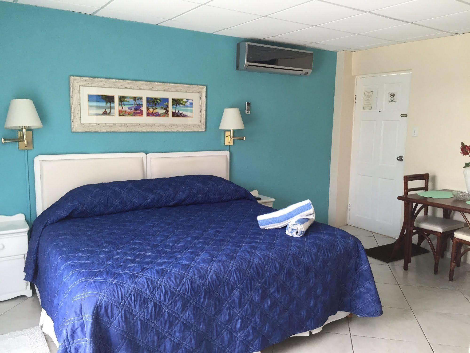 Southern Surf Beach Apartments Rockley ภายนอก รูปภาพ