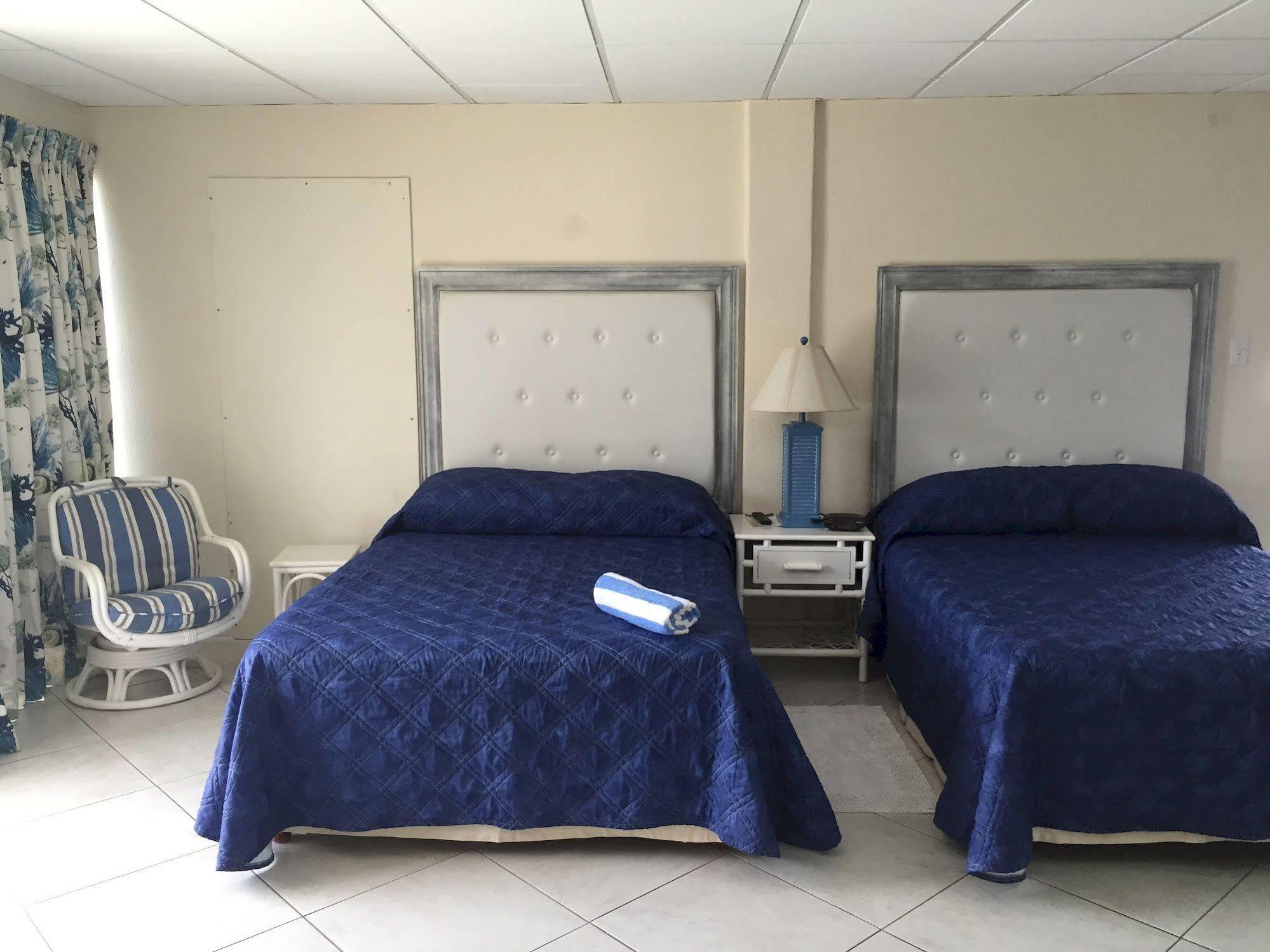 Southern Surf Beach Apartments Rockley ภายนอก รูปภาพ