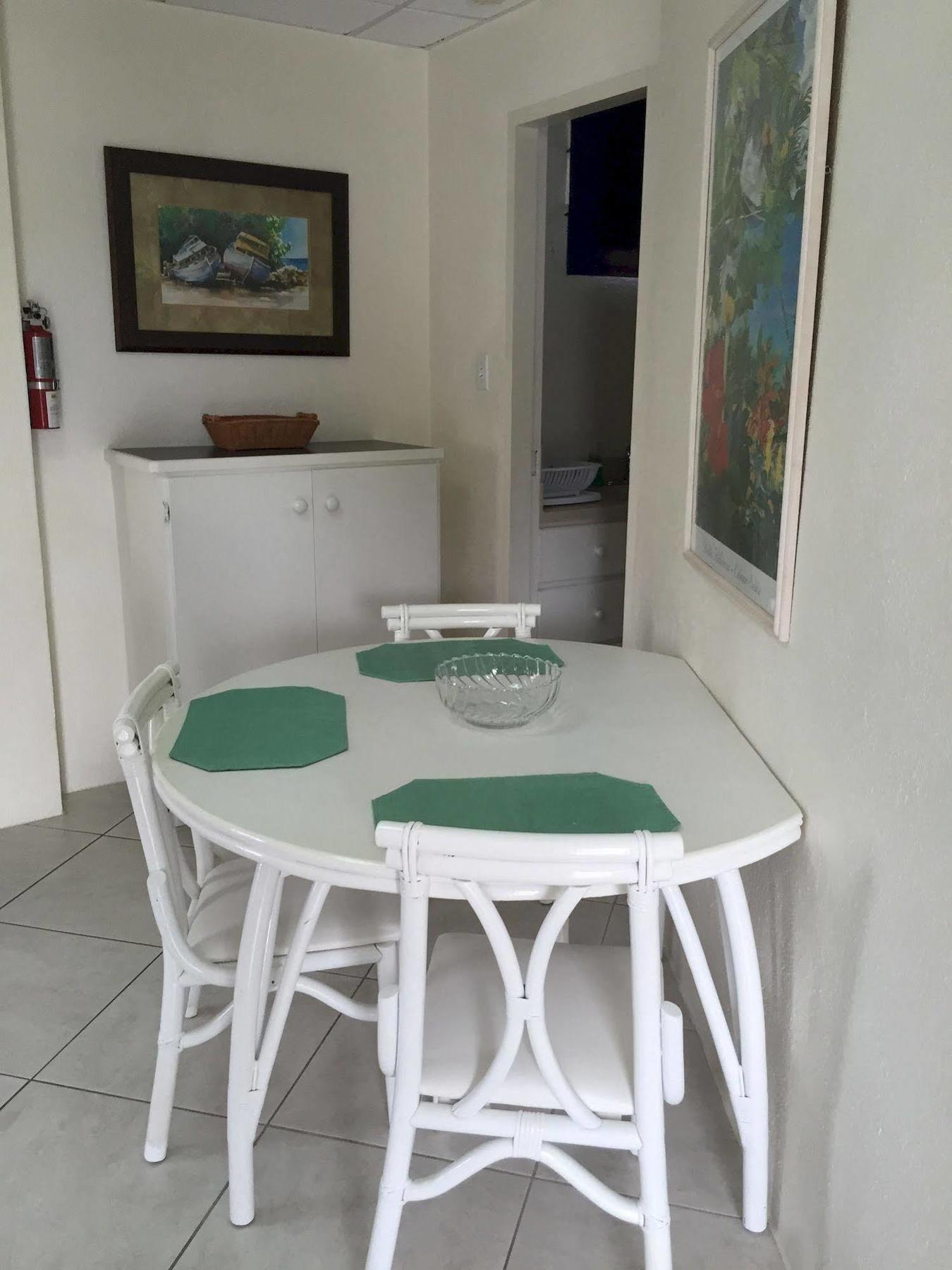 Southern Surf Beach Apartments Rockley ภายนอก รูปภาพ
