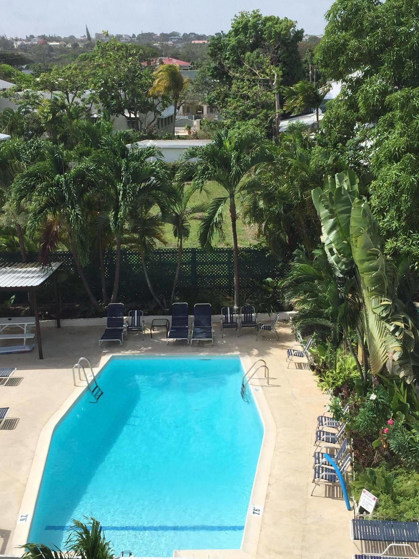 Southern Surf Beach Apartments Rockley ภายนอก รูปภาพ