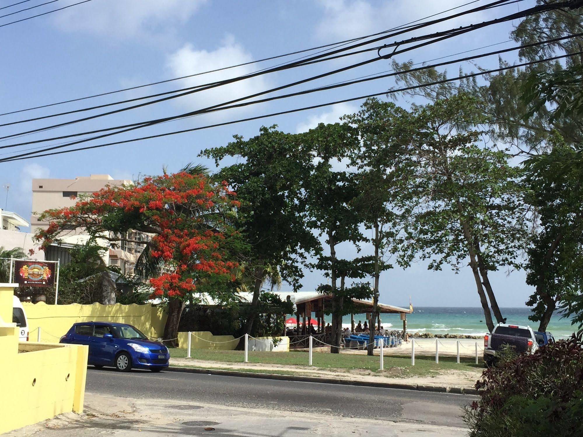 Southern Surf Beach Apartments Rockley ภายนอก รูปภาพ